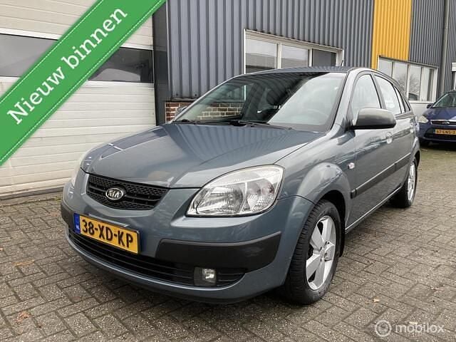 Occasion Kia Rio 97 PK (71 kW) 2007 Grijs Hatchback
