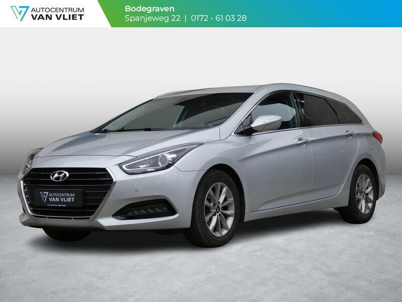 Grijs Gebruikt 2017 Hyundai i40 Stationwagen | € 15.099 - Afbeelding 1/4