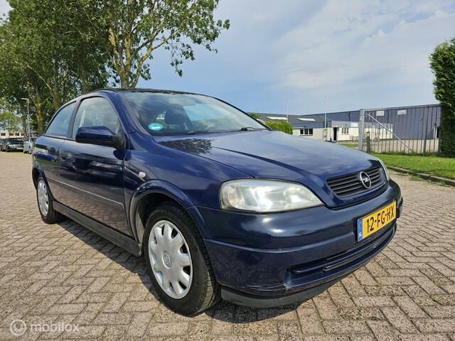 Blauw Gebruikt 2000 Opel Astra Sport Hatchback | € 999 (Eerlijke prijs) - Afbeelding 1/4