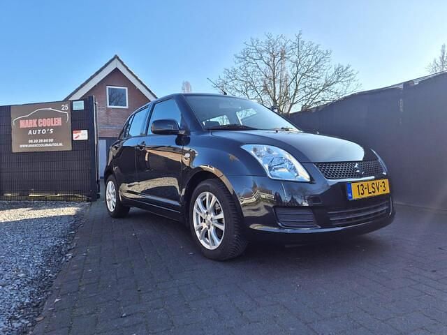 Occasion Suzuki Swift Cool 93 PK (68 kW) 2010 Zwart (metallic) Hatchback
