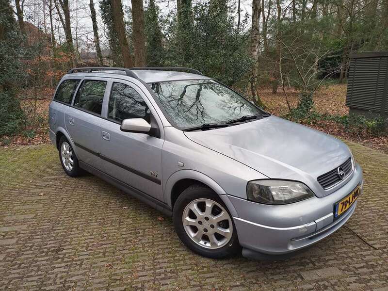 Zilver Gebruikt 2003 Opel Astra Njoy Stationwagen | € 1.495 (Eerlijke prijs) - Afbeelding 1/4