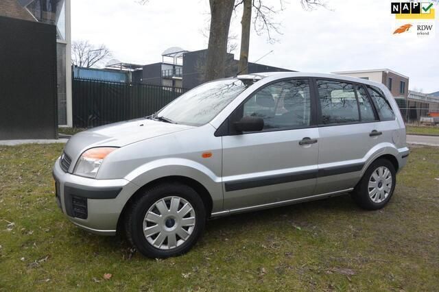 Grijs Gebruikt 2007 Ford Fusion MPV | € 1.499 (Eerlijke prijs) - Afbeelding 1/4