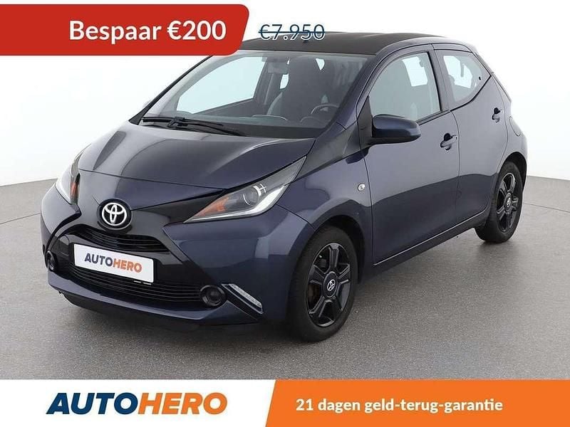 Blauw Gebruikt 2014 Toyota Aygo Hatchback | € 7.949 (Eerlijke prijs) - Afbeelding 1/3
