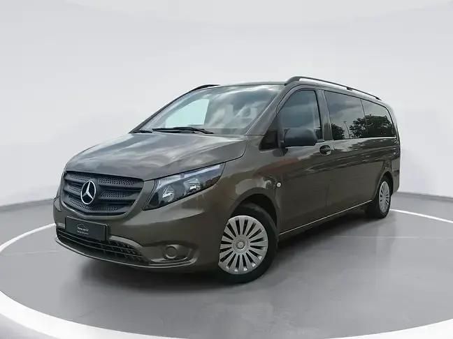 Bruin Gebruikt 2016 Mercedes Vito MPV | € 27.900 (Duur) - Afbeelding 1/4