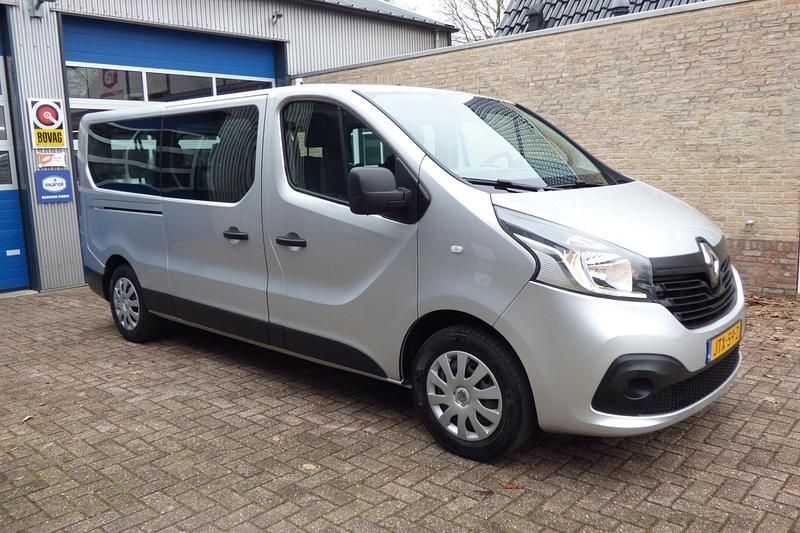 Occasion Renault Trafic Expression 2026 Grijs MPV