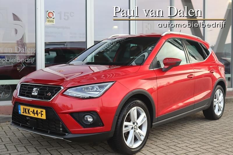Rood (metallic) Gebruikt 2021 Seat Arona FR SUV | € 18.900 (Goede deal) - Afbeelding 1/4