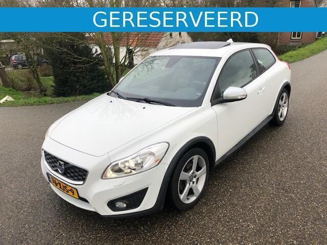 Wit Gebruikt 2012 Volvo C30 Hatchback | € 6.495 (Eerlijke prijs) - Afbeelding 1/4