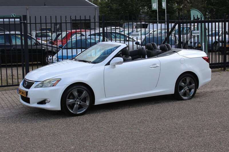 Wit, metallic lak Gebruikt 2012 Lexus IS250 Luxury Line Cabriolet | € 19.950 (Eerlijke prijs) - Afbeelding 1/4