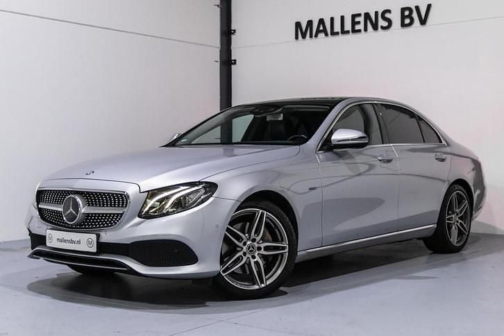 Gebruikt 2016 Mercedes 350 Edition | € 19.950 (Eerlijke prijs) - Afbeelding 1/4