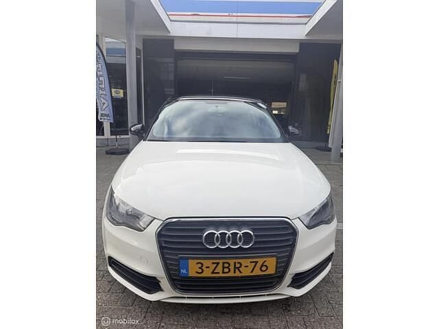 Occasion Audi A1 Attraction 86 PK (63 kW) 2010 Wit Hatchback
