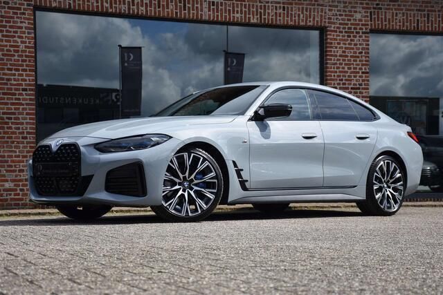 Grijs Gebruikt 2022 BMW 440 Shadowline Sedan | € 46.900 - Afbeelding 1/4