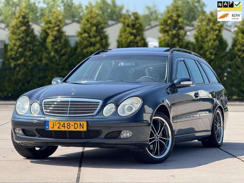 Blauw Gebruikt 2003 Mercedes E200 Classic Stationwagen | € 5.350 (Goede deal) - Afbeelding 1/4