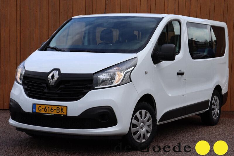 Wit Gebruikt 2019 Renault Trafic Zen Van | € 34.940 - Afbeelding 1/4