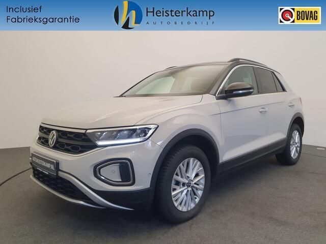 Grijs Gebruikt 2024 VW T-Roc Life SUV | € 34.450 (Eerlijke prijs) - Afbeelding 1/4