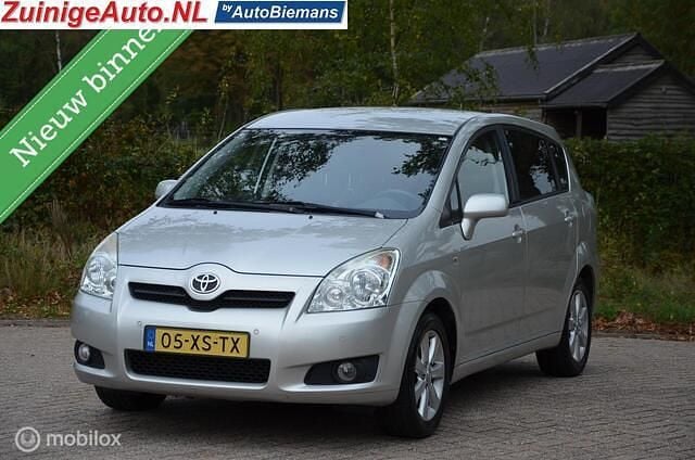 Grijs Gebruikt 2007 Toyota Verso Luna MPV | € 4.440 (Eerlijke prijs) - Afbeelding 1/4