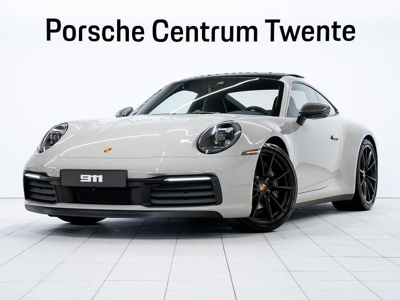 Grijs Gebruikt 2023 Porsche 911 Carrera Coupé | € 149.900 (Goede deal) - Afbeelding 1/4