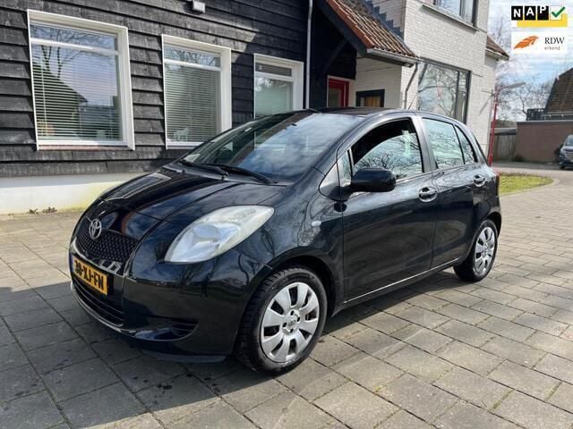 Zwart Gebruikt 2007 Toyota Yaris Sol Hatchback | € 2.950 (Eerlijke prijs) - Afbeelding 1/4