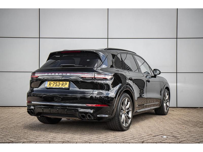 Occasion Porsche Cayenne Platinum Edition 463 PK (340 kW) 2022 Zwart SUV