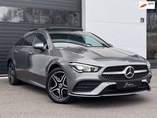 Occasion Mercedes CLA250 Shooting Brake AMG 159 PK (116 kW) 2020 Grijs Stationwagen