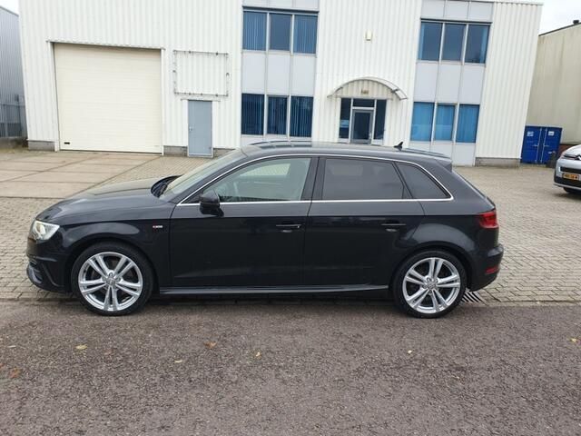 Occasion Audi A3 Sportback S-Line 150 PK (110 kW) 2015 Zwart Hatchback