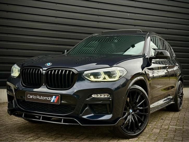 Zwart / carbonschwarz metallic (416) Gebruikt 2018 BMW X3 M Sport SUV | € 39.950 (Super prijs) - Afbeelding 1/4