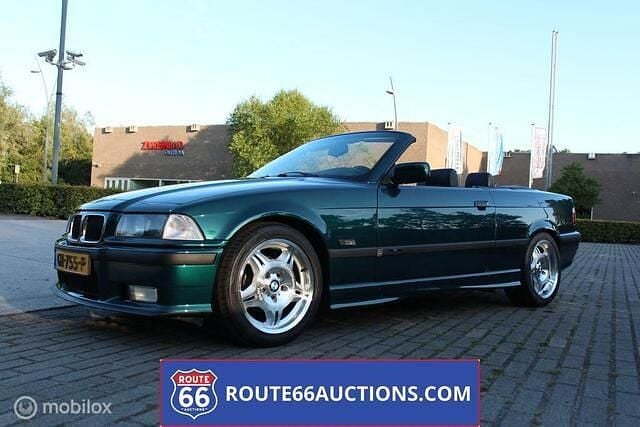 Zwart Gebruikt 1995 BMW 325 Cabriolet | € 13.500 - Afbeelding 1/4