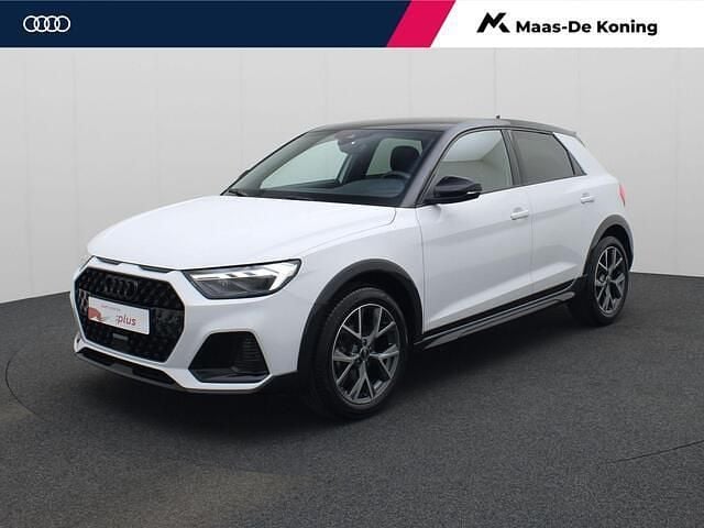 Wit Gebruikt 2024 Audi A1 Comfort Hatchback | € 33.740 (Eerlijke prijs) - Afbeelding 1/4