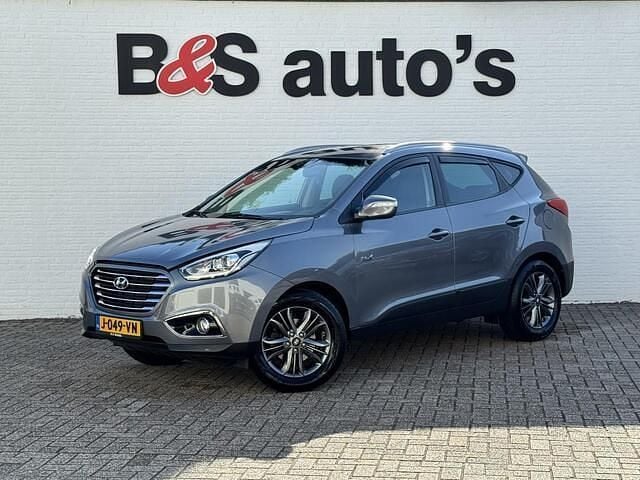 Grijs Gebruikt 2015 Hyundai ix35 SUV | € 11.400 (Eerlijke prijs) - Afbeelding 1/4