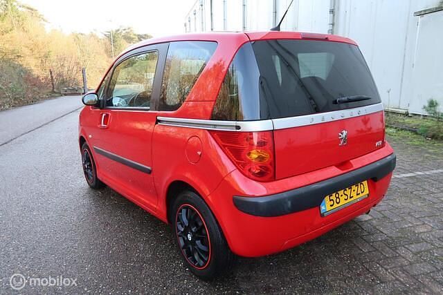 Occasion Peugeot 1007 73 PK (53 kW) 2006 Rood MPV