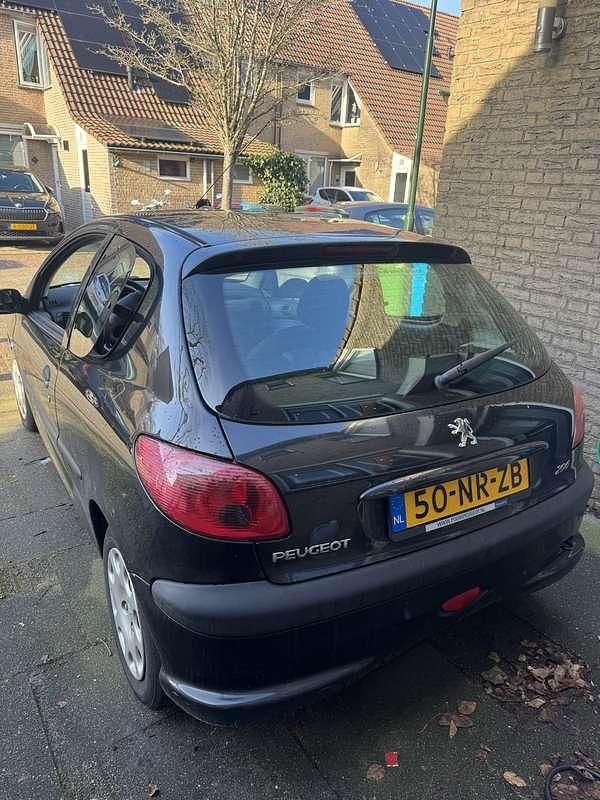 Occasion Peugeot 206 75 PK (55 kW) 2004 Zwart Hatchback