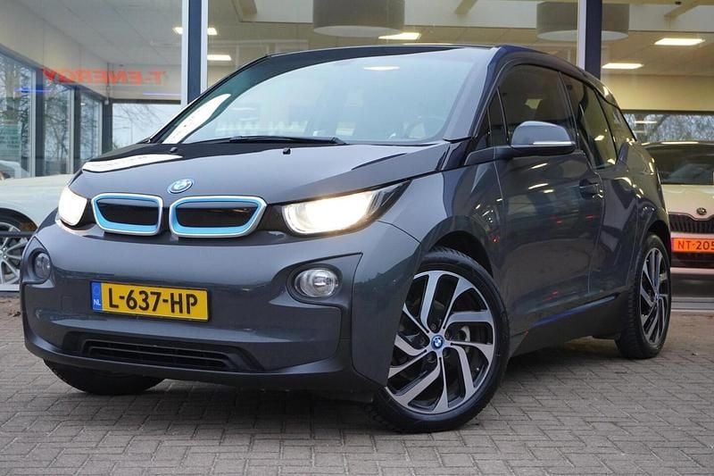 Grijs (metallic) Gebruikt 2014 BMW i3 Basis Hatchback | € 9.450 - Afbeelding 1/4