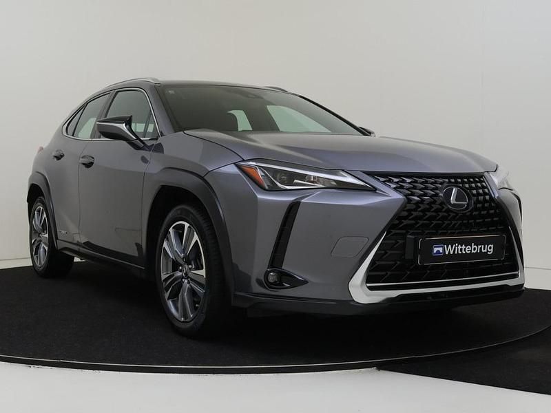 Occasion Lexus UX Business Edition 184 PK (135 kW) 2019 Grijs SUV