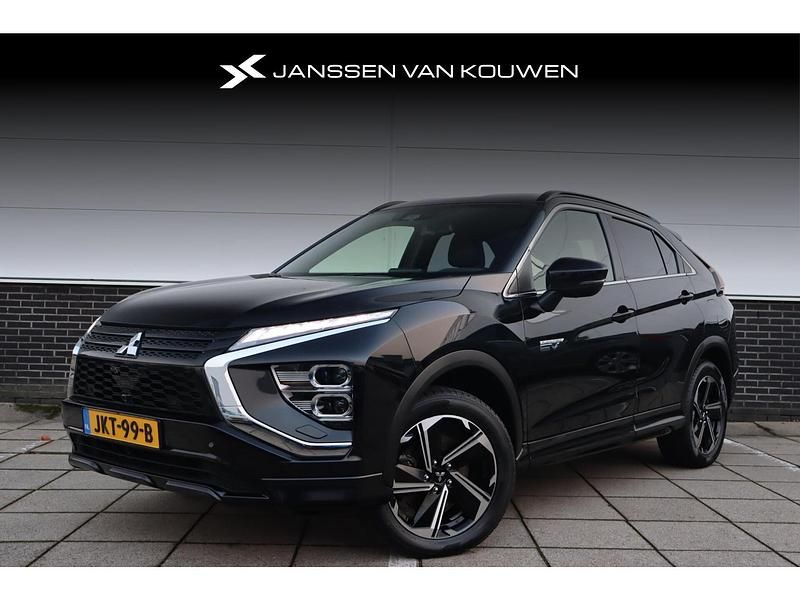 Occasion Mitsubishi Eclipse Cross Intense+ 188 PK (138 kW) 2023 Zwart SUV