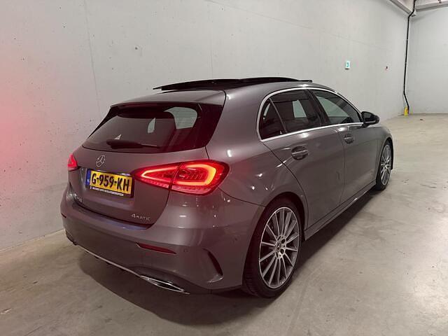 Occasion Mercedes A250 AMG 224 PK (164 kW) 2018 Grijs (metallic) Hatchback