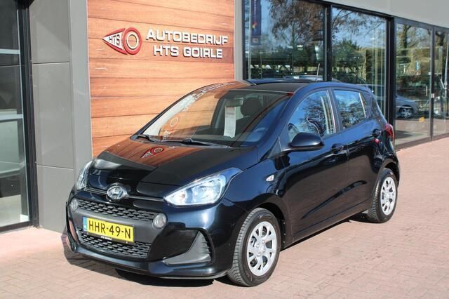 Zwart Gebruikt 2018 Hyundai i10 Comfort Hatchback | € 9.750 (Eerlijke prijs) - Afbeelding 1/4