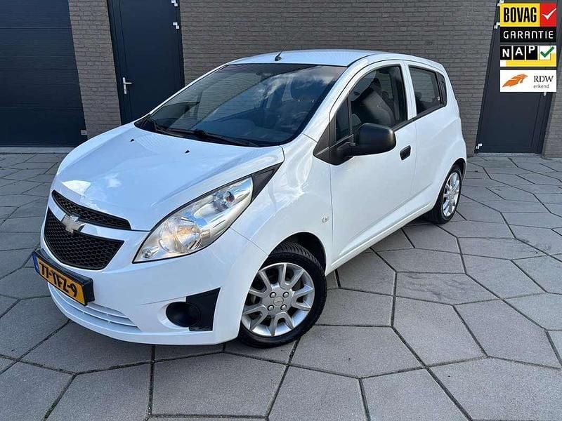 Wit Gebruikt 2012 Chevrolet Spark LS Hatchback | € 2.995 (Duur) - Afbeelding 1/4