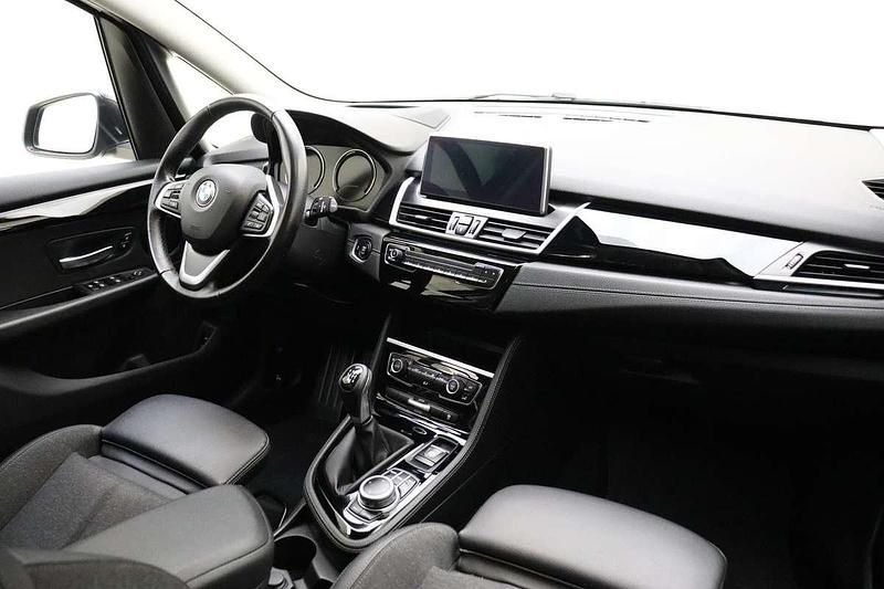 Occasion BMW 216 Gran Tourer Executive 109 PK (80 kW) 2021 Zwart, metallic lak MPV