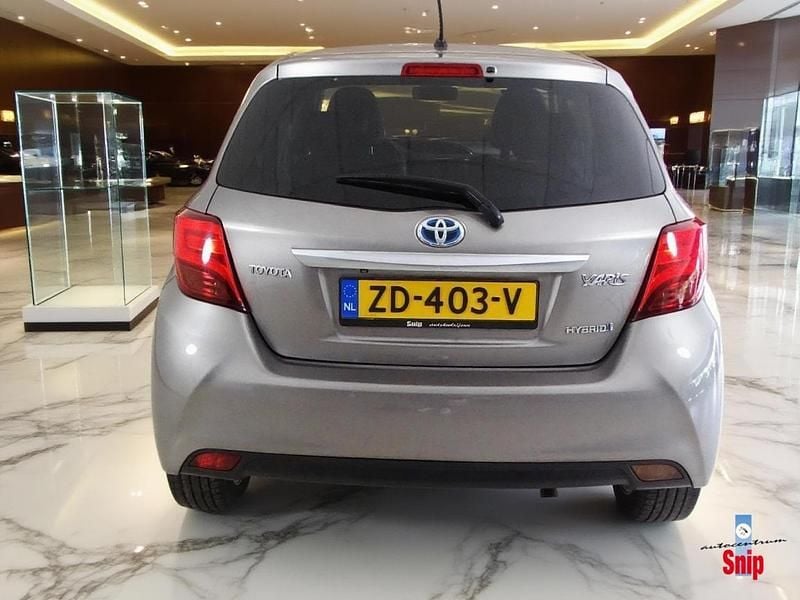 Occasion Toyota Yaris Hybrid 75 PK (55 kW) 2014 Bruin Hatchback