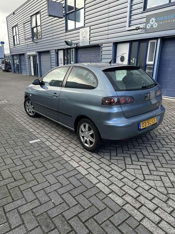 Occasion Seat Ibiza Stylance 101 PK (74 kW) 2006 Blauw Hatchback