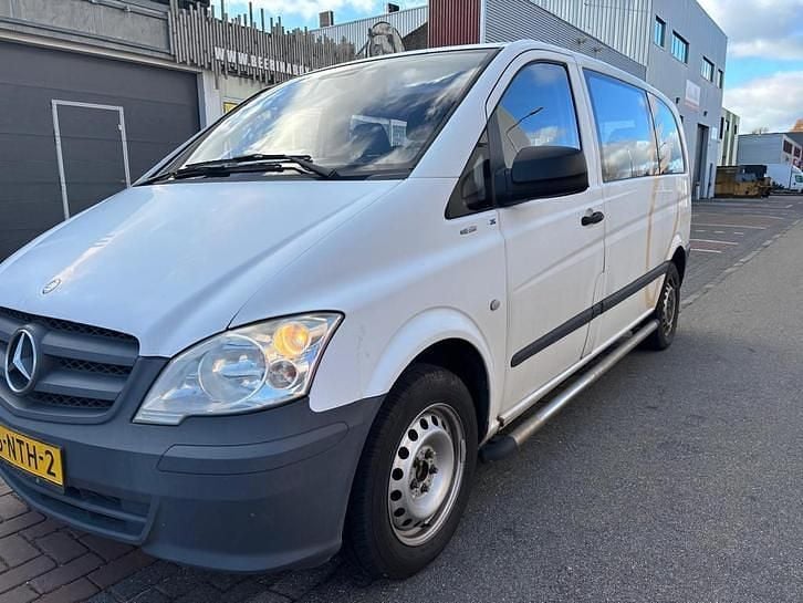 Wit Gebruikt 2010 Mercedes 320 | € 4.950 (Eerlijke prijs) - Afbeelding 1/4