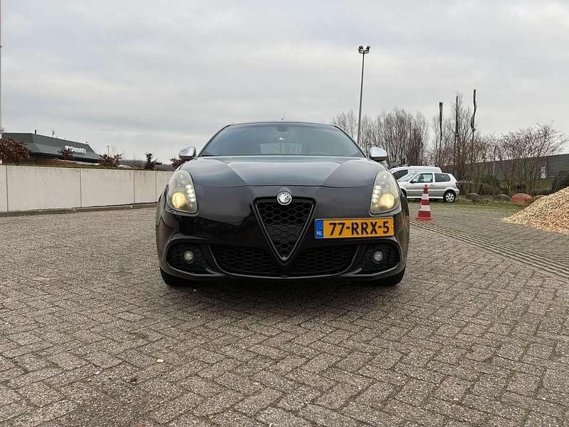 Occasion Alfa Romeo Giulietta Distinctive 170 PK (125 kW) 2011 Zwart Hatchback