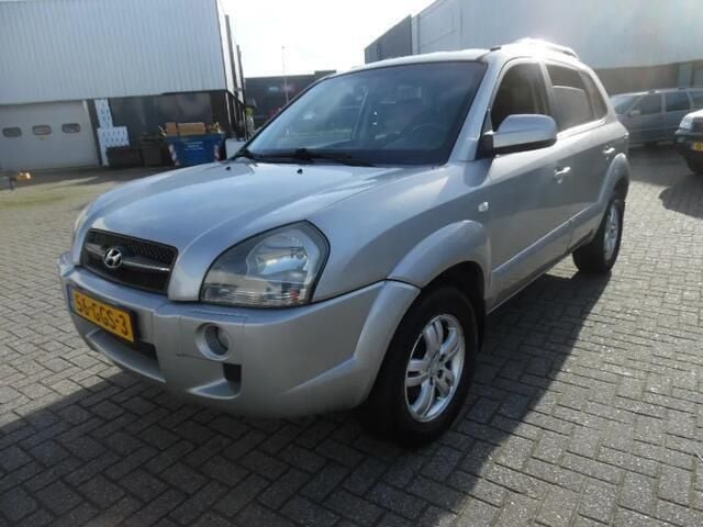 Grijs Gebruikt 2008 Hyundai Tucson Style SUV | € 3.450 (Eerlijke prijs) - Afbeelding 1/4
