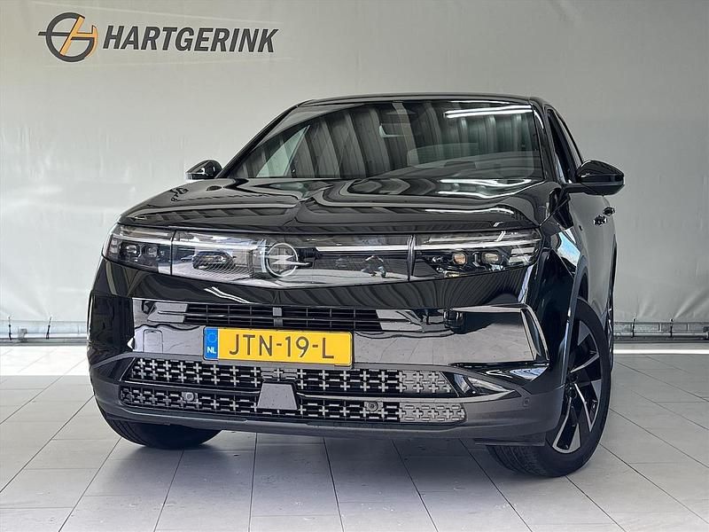 Zwart Occasion 2025 Opel Grandland X SUV | € 36.925 (Duur) - Afbeelding 1/3