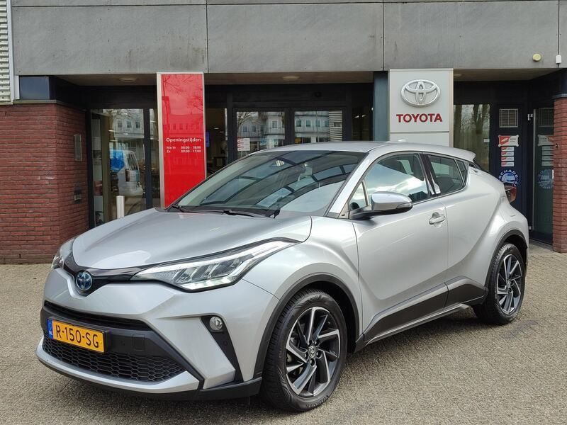 Grijs Gebruikt 2022 Toyota C-HR SUV | € 24.900 (Eerlijke prijs) - Afbeelding 1/4