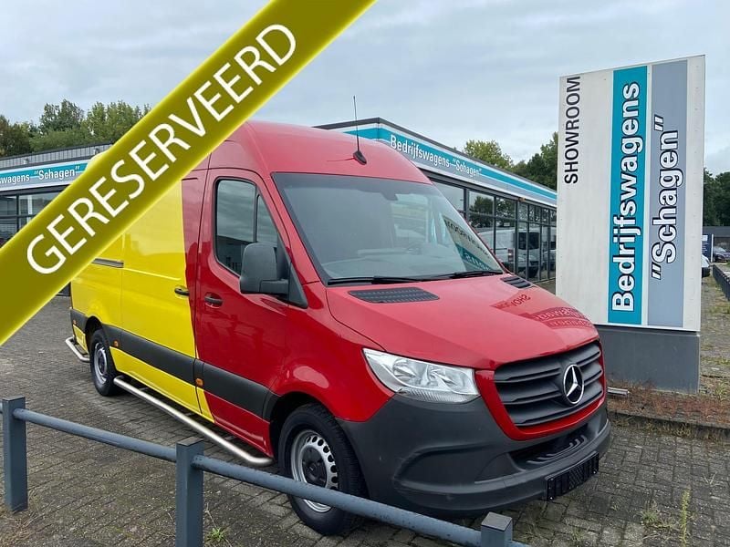 Rood Gebruikt 2018 Mercedes Sprinter Van | € 13.950 (Super prijs) - Afbeelding 1/4