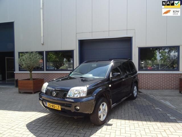 Zwart Gebruikt 2004 Nissan X-Trail SUV | € 4.250 (Duur) - Afbeelding 1/4