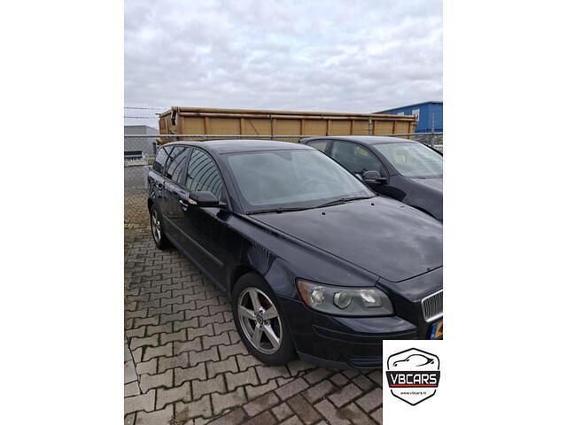 Zwart Occasion 2005 Volvo V50 Stationwagen | € 2.450 (Goede deal) - Afbeelding 1/4