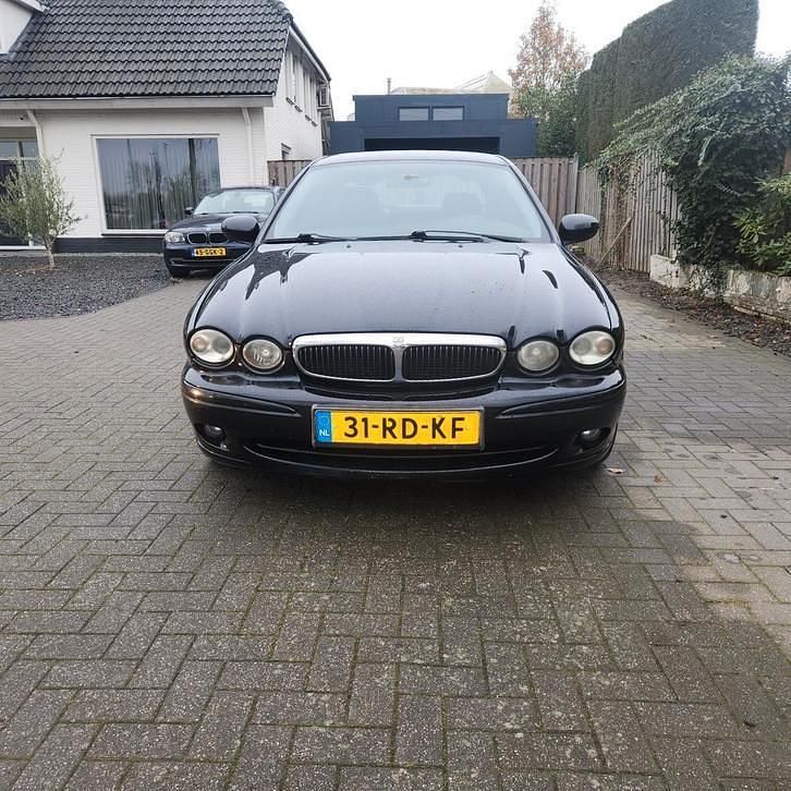 Gebruikt 2005 Jaguar X-type | € 1.499 - Afbeelding 1/4