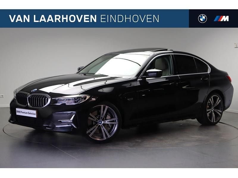 Occasion BMW 330e Executive 292 PK (214 kW) 2022 Zwart Sedan