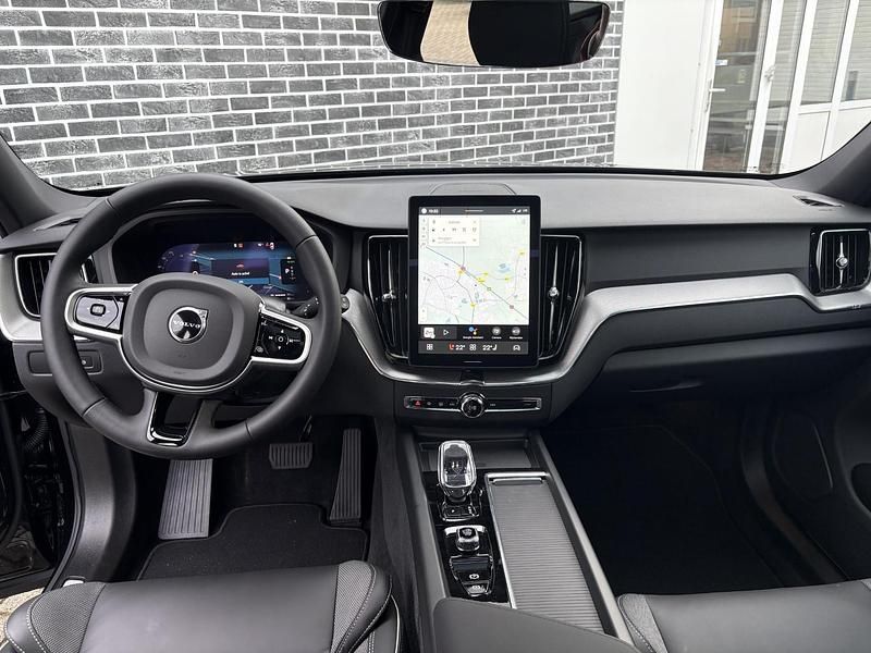 Nieuw Volvo XC60 Plus 2026 Zwart SUV